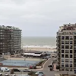 Met Frontaal Zeezicht