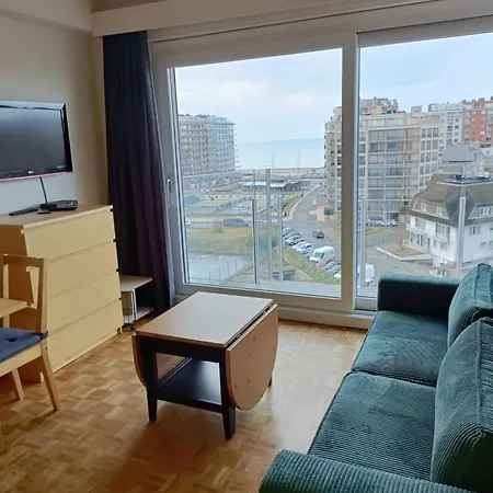 Apartment Met Frontaal Zeezicht